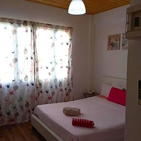 The Tony Szálloda *